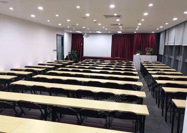 十楼100人大教室 十楼100人大教室